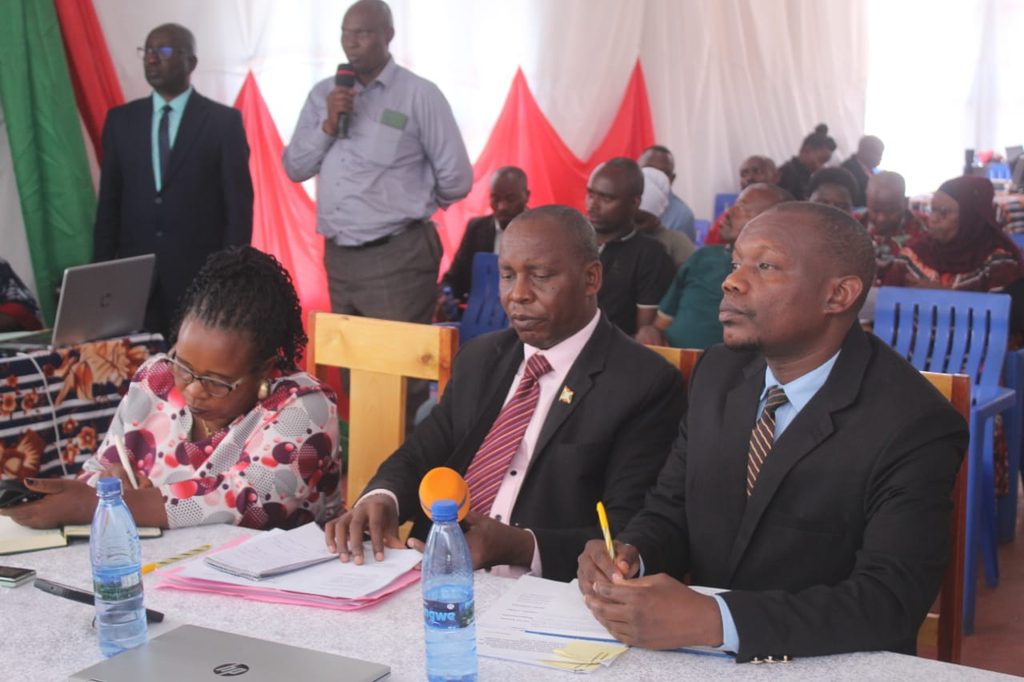 Senators Urge Humility and Well-being Focus in Commune Tangara Visit