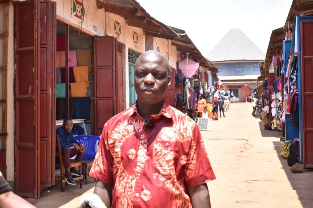 L’accès à l’eau potable dans le marché de Nyanza contribuerait à promouvoir l’hygiène dans ledit marché