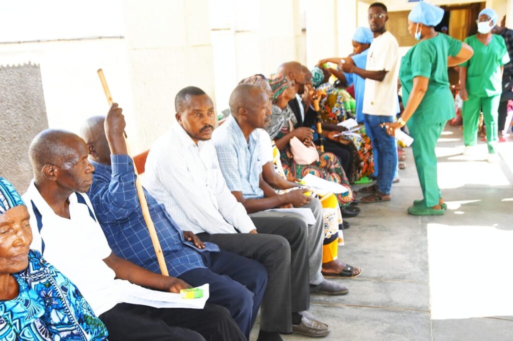 Chinese Mission Brings Sight to Burundi with Cataract Surgeries