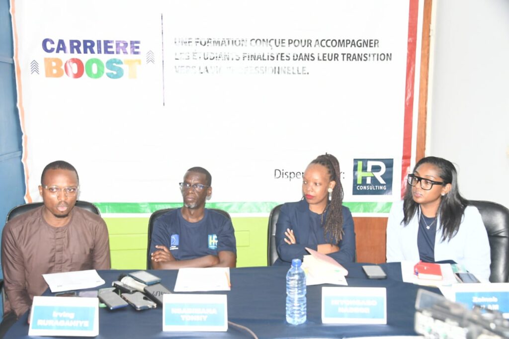 Carrière Boost Program Bridges Gap Between Burundian Students and Professional World