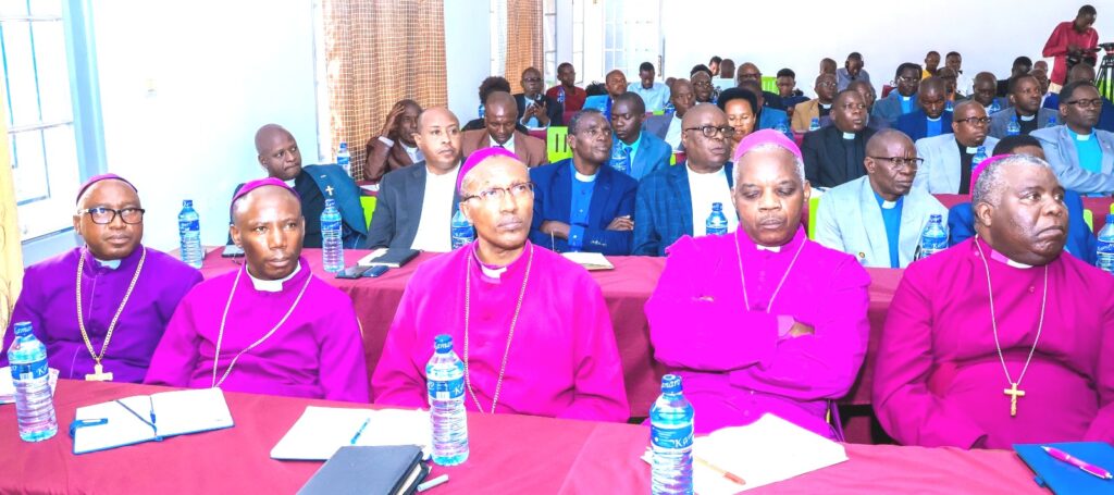 Truth Commission Meets Anglican Church Leaders on Peace and Reconciliation
